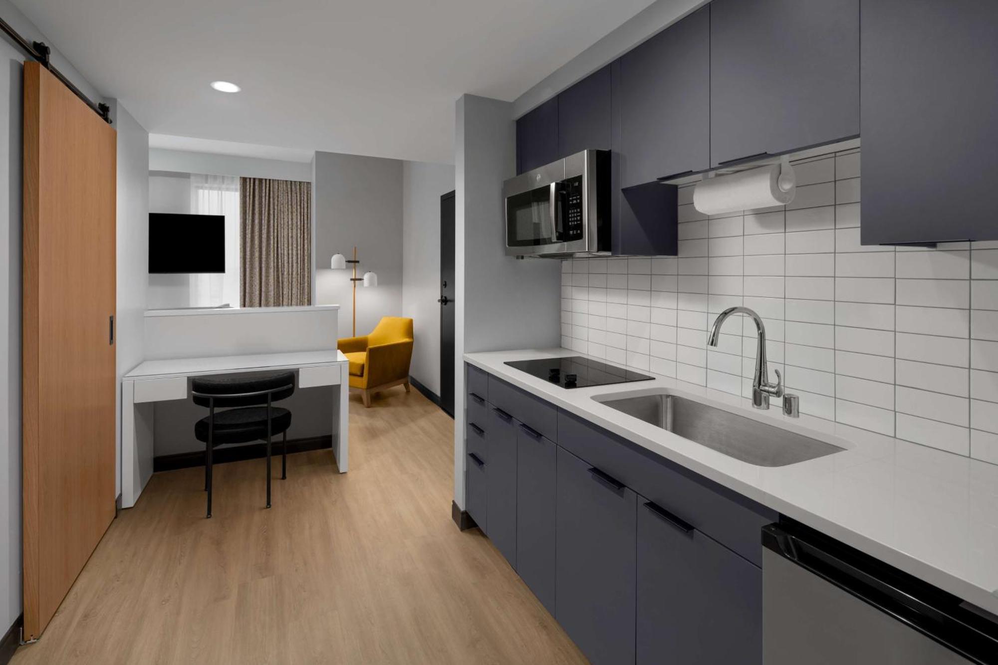 Homewood Suites By Hilton Grand Prairie At Epiccentral Exteriör bild