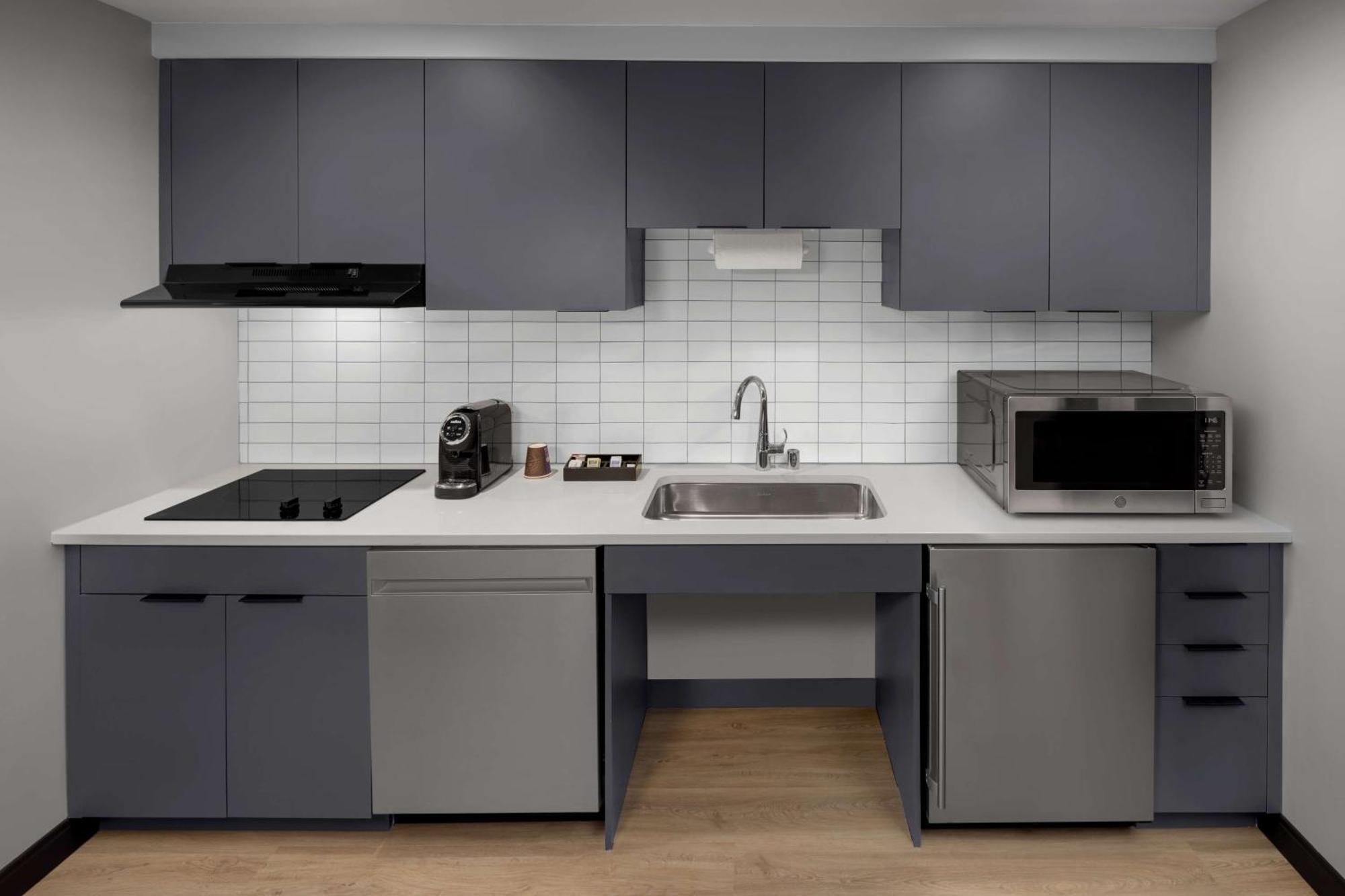 Homewood Suites By Hilton Grand Prairie At Epiccentral Exteriör bild