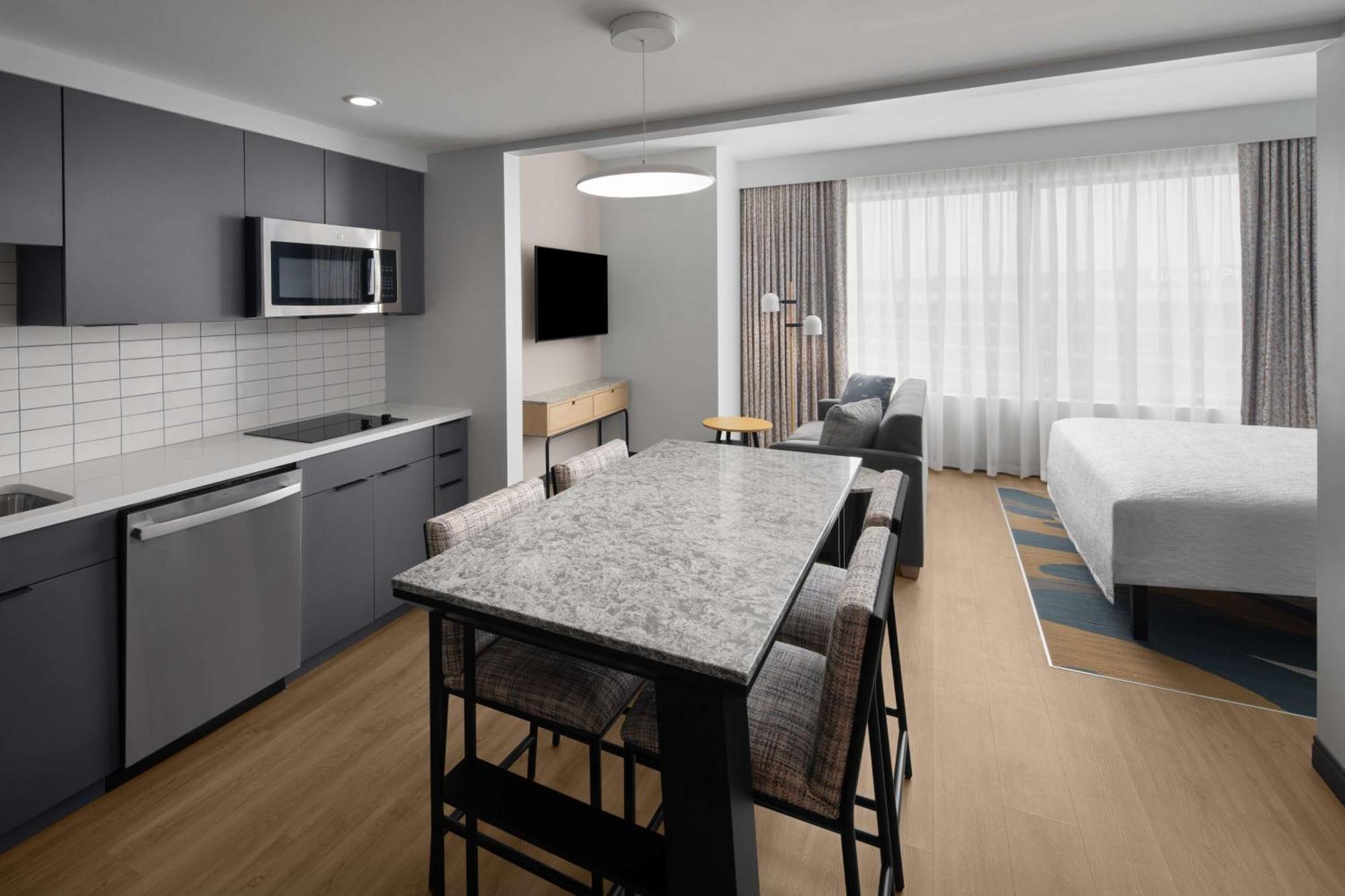 Homewood Suites By Hilton Grand Prairie At Epiccentral Exteriör bild