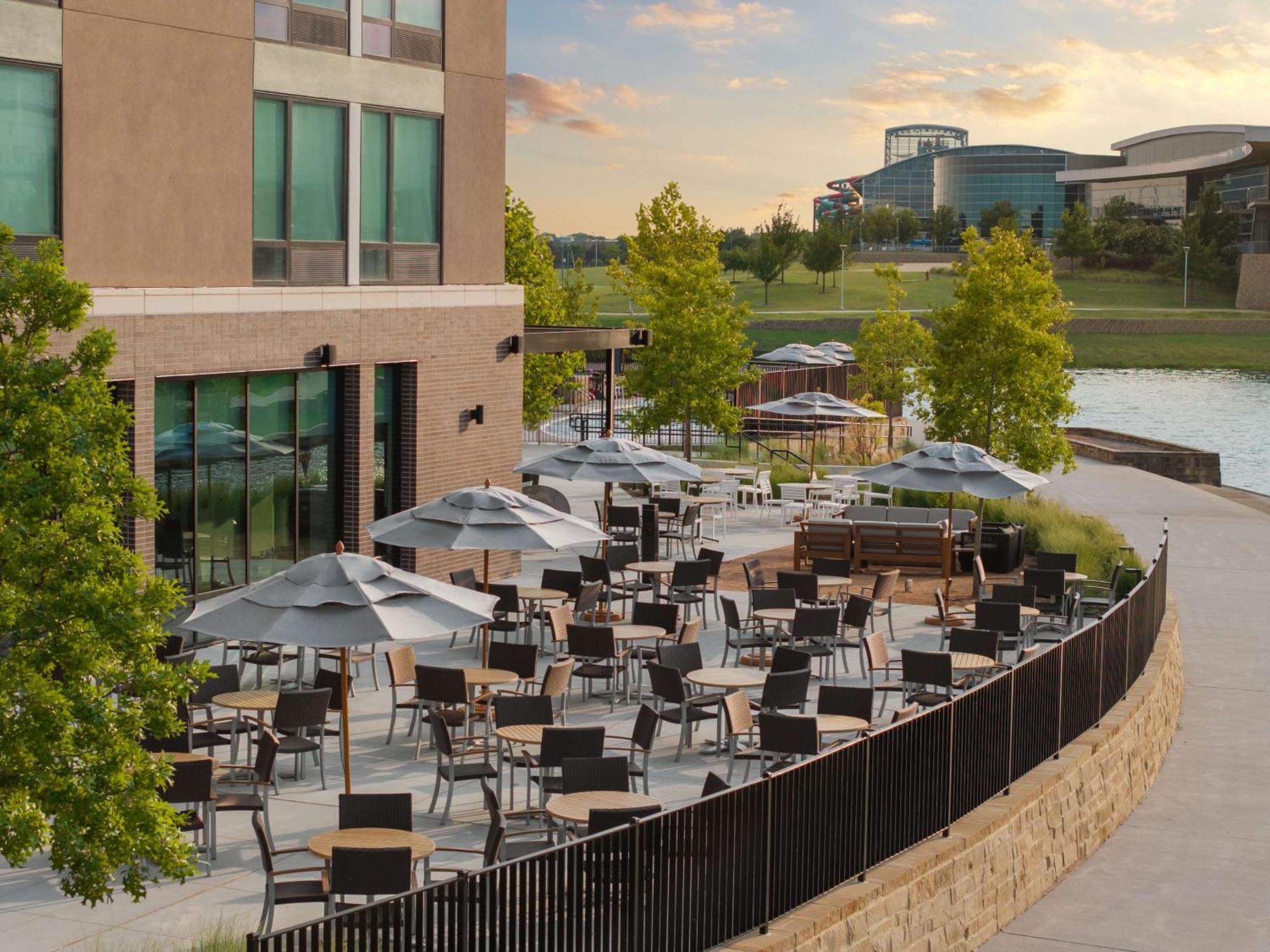 Homewood Suites By Hilton Grand Prairie At Epiccentral Exteriör bild